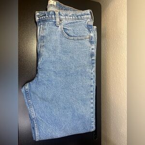 Abercrombie & Fitch The 90s Relaxed Jean